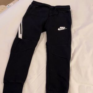 Boys Nike joggers size XS